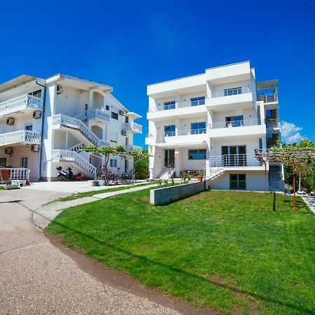 Adriatica Sea & Sun Bed & Breakfast Ulcinj Eksteriør bilde