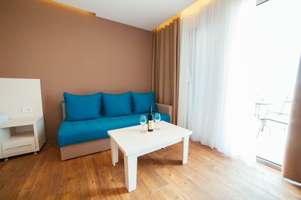 Adriatica Sea & Sun Bed & Breakfast Ulcinj Eksteriør bilde